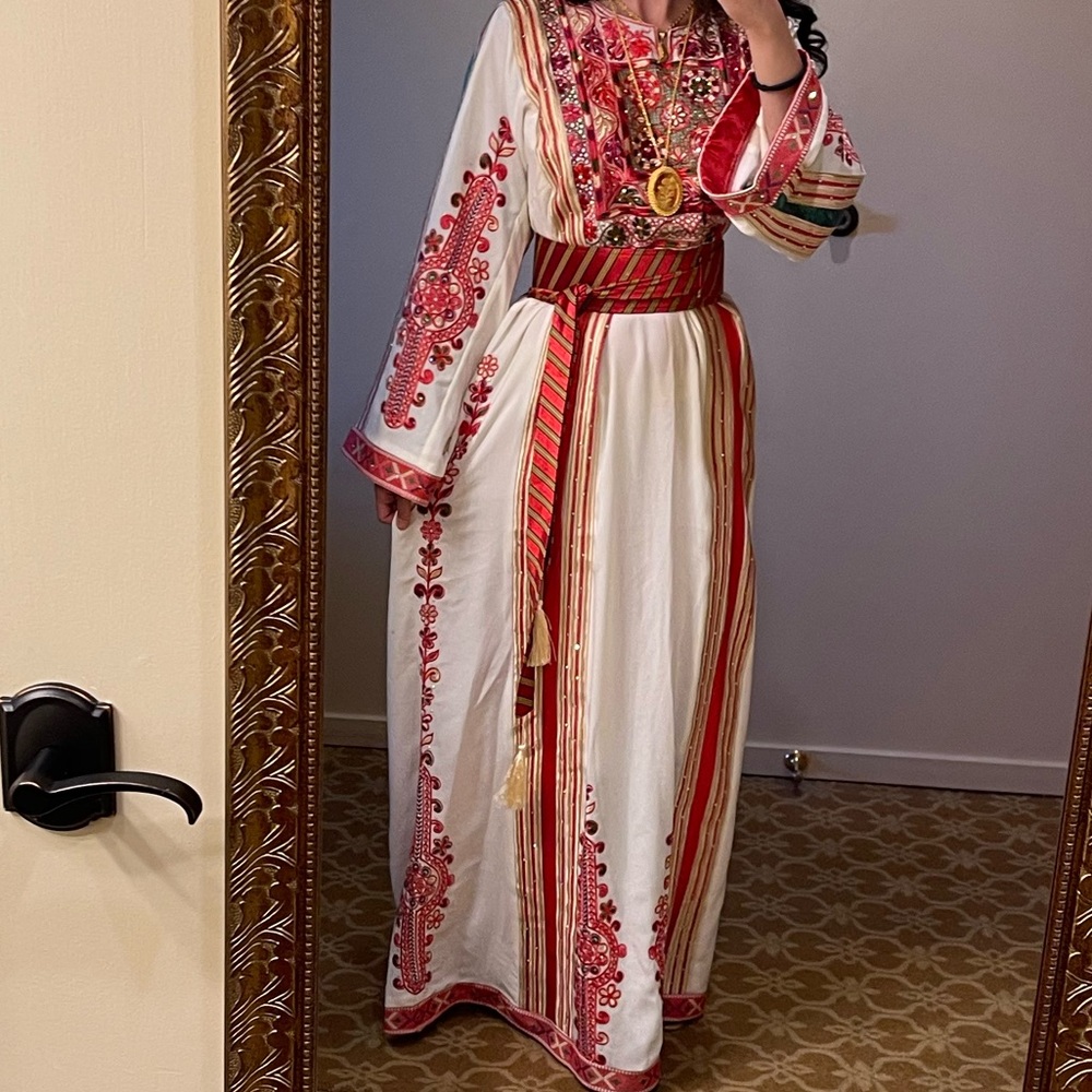Palestinian embroidered thobe size 2